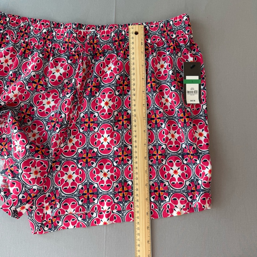 Crown & Ivy Women's Patterned Shorts - Picture 7 of 10